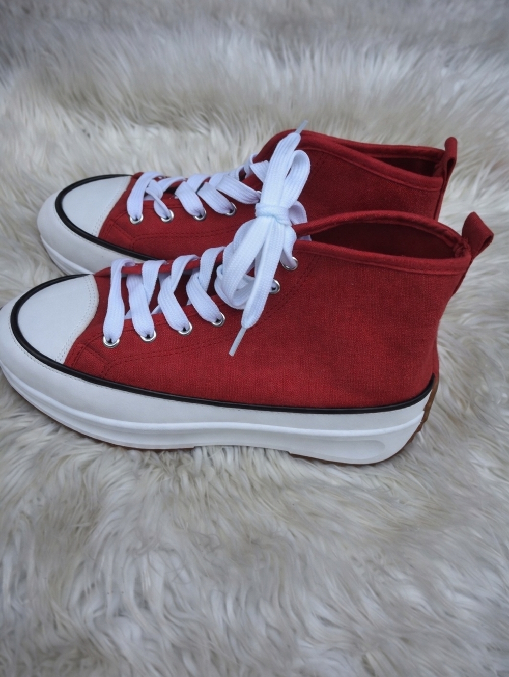 Rouge‎ Red Canvas Platform Sneakers 10 LN